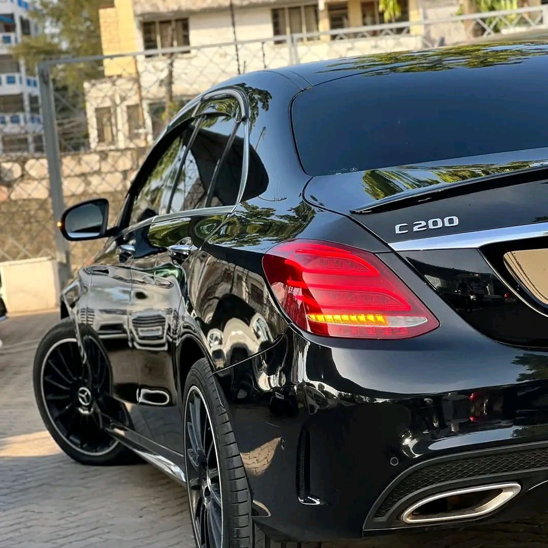 Mercedes Benz side view