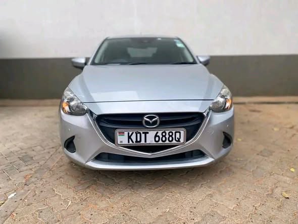 Mazda Demio interior