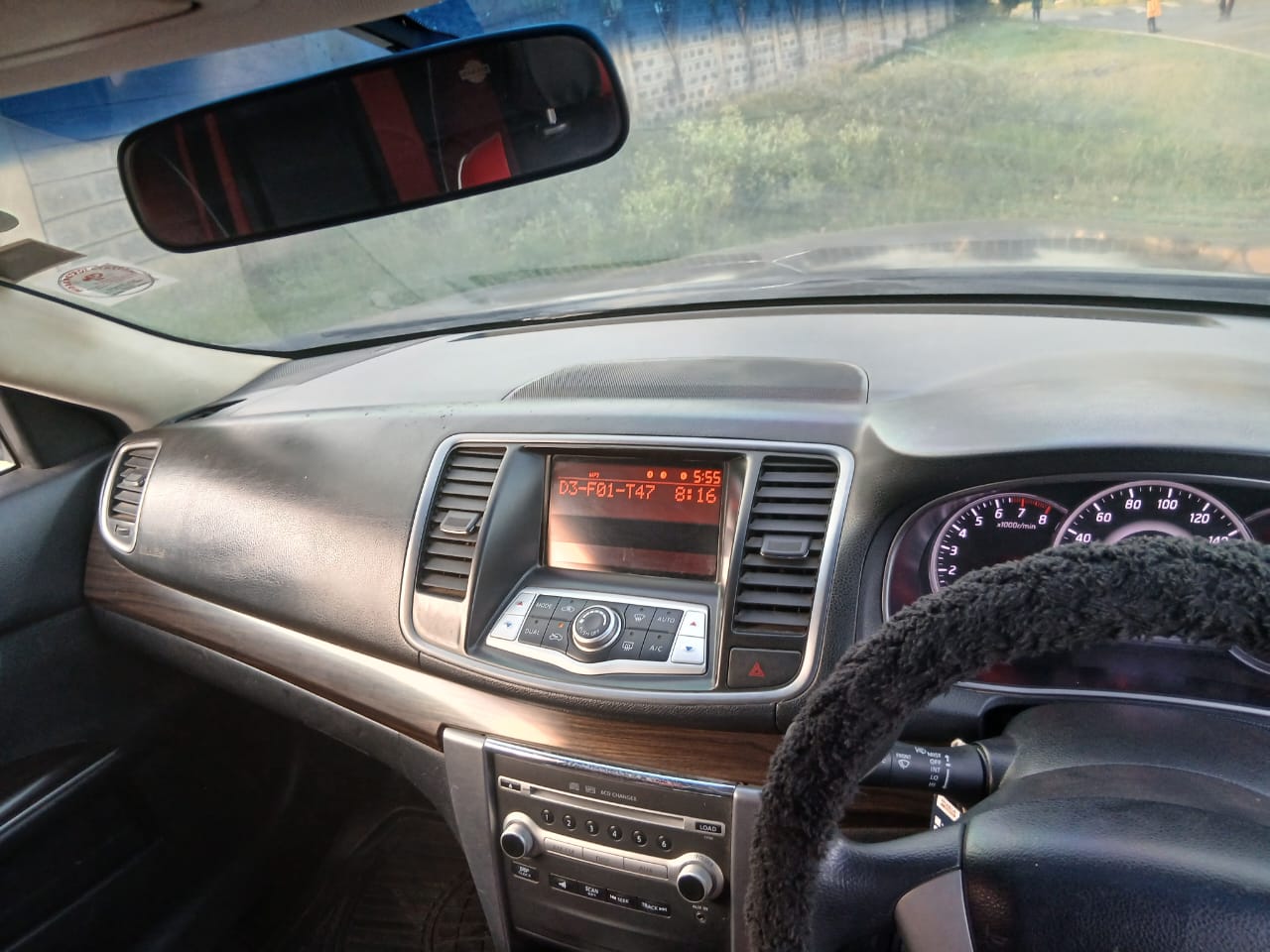 Nisan teana interior